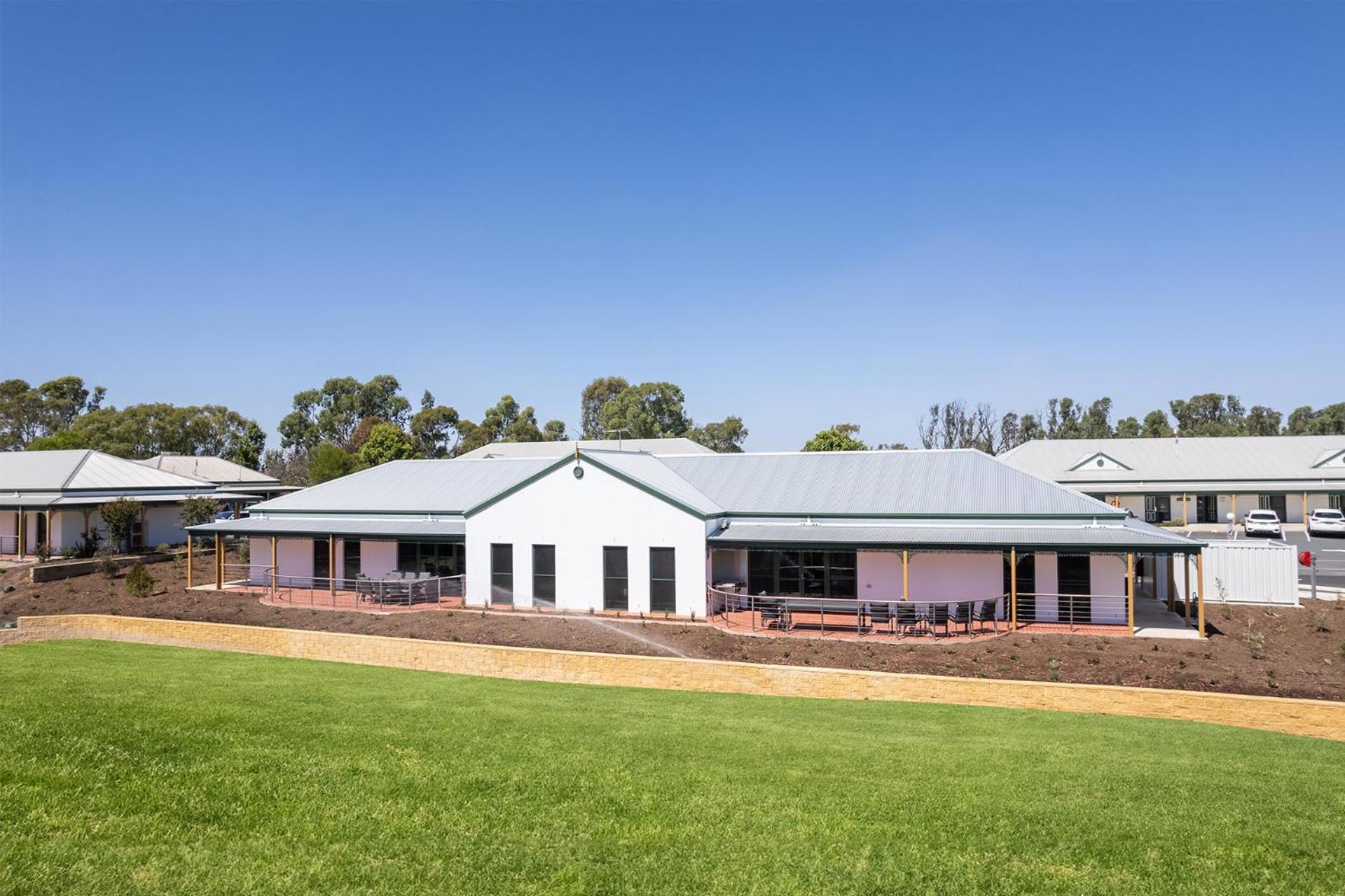 야랴원가 물와라 골프 클럽 리조트 야라웡가 외부 사진 The new hospital at Wagga Wagga
