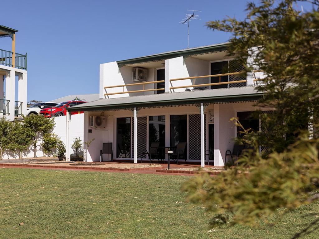 야랴원가 물와라 골프 클럽 리조트 야라웡가 외부 사진 The house at 1001 North Beach Road, Esperance, Western Australia